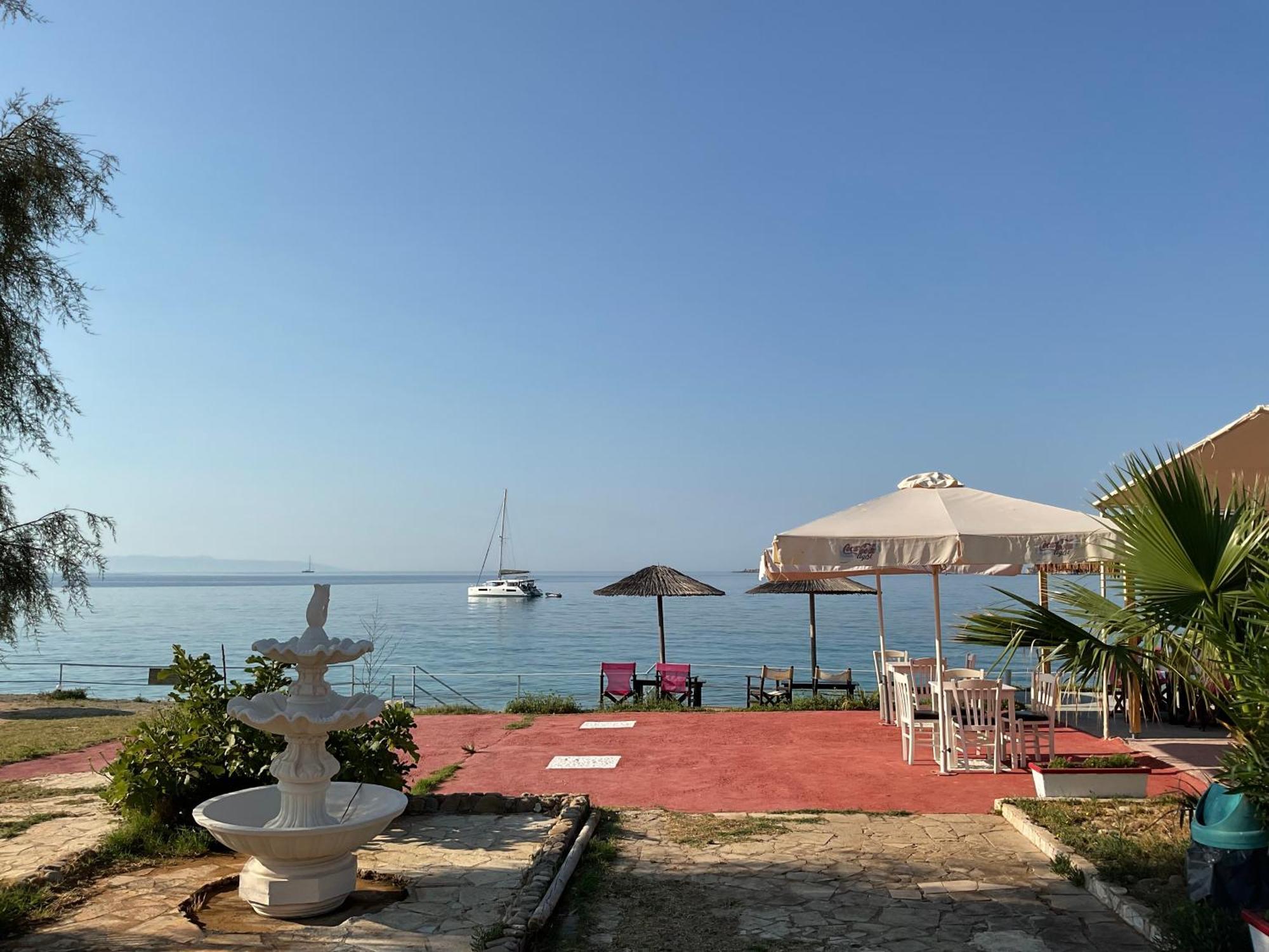 Kefalonia Beach Hotel & Bungalows Lixouri Exterior photo